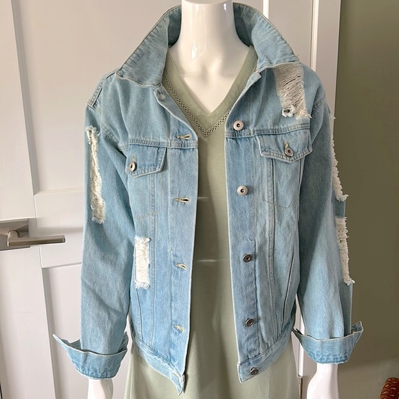 Love Tree Denim Jacket Distressed NWOT - Picture 12 of 15